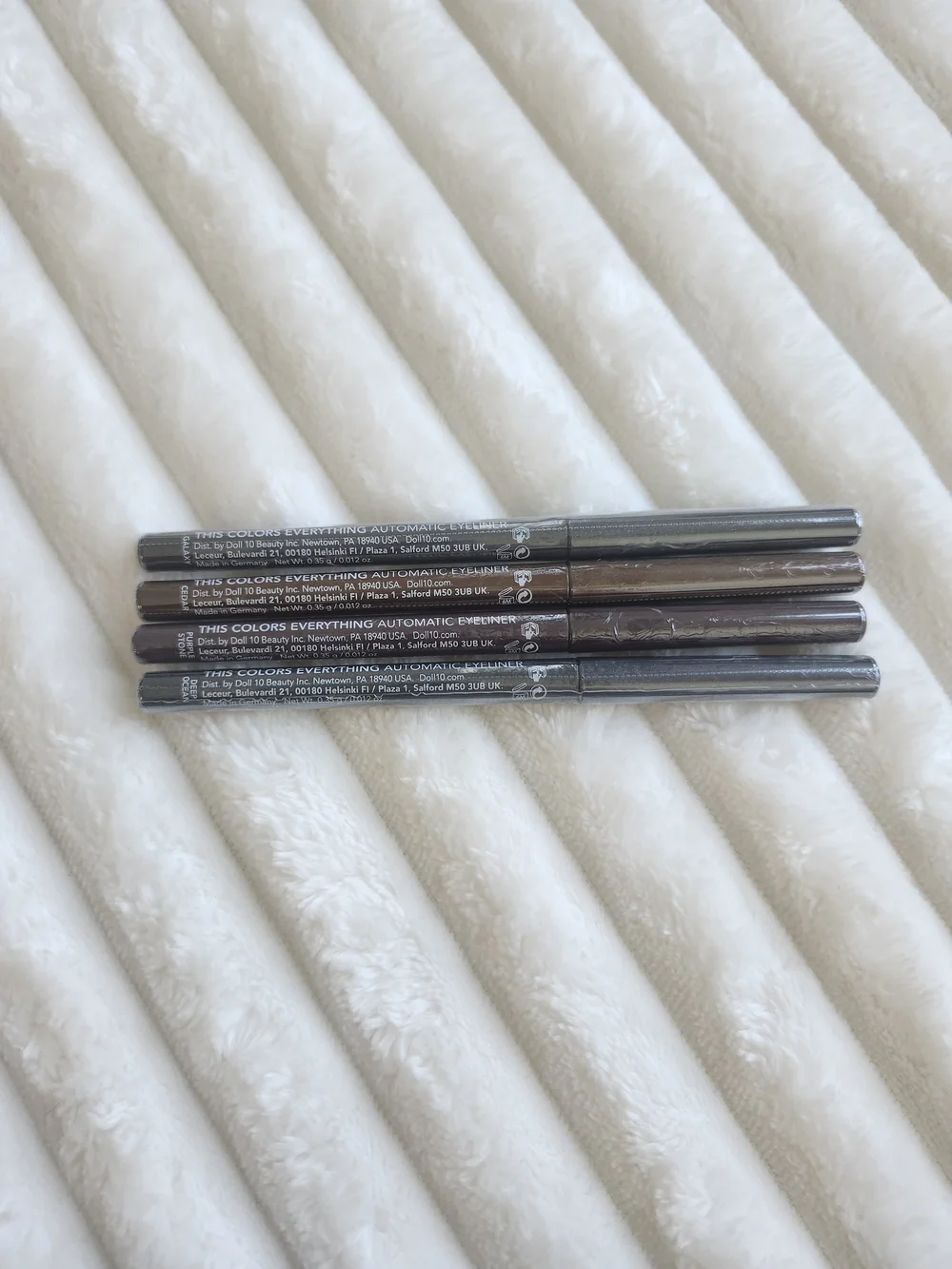 Doll 10 Beauty This Colors Everything Automatic Eyeliner Set of 4 NWT Sealed